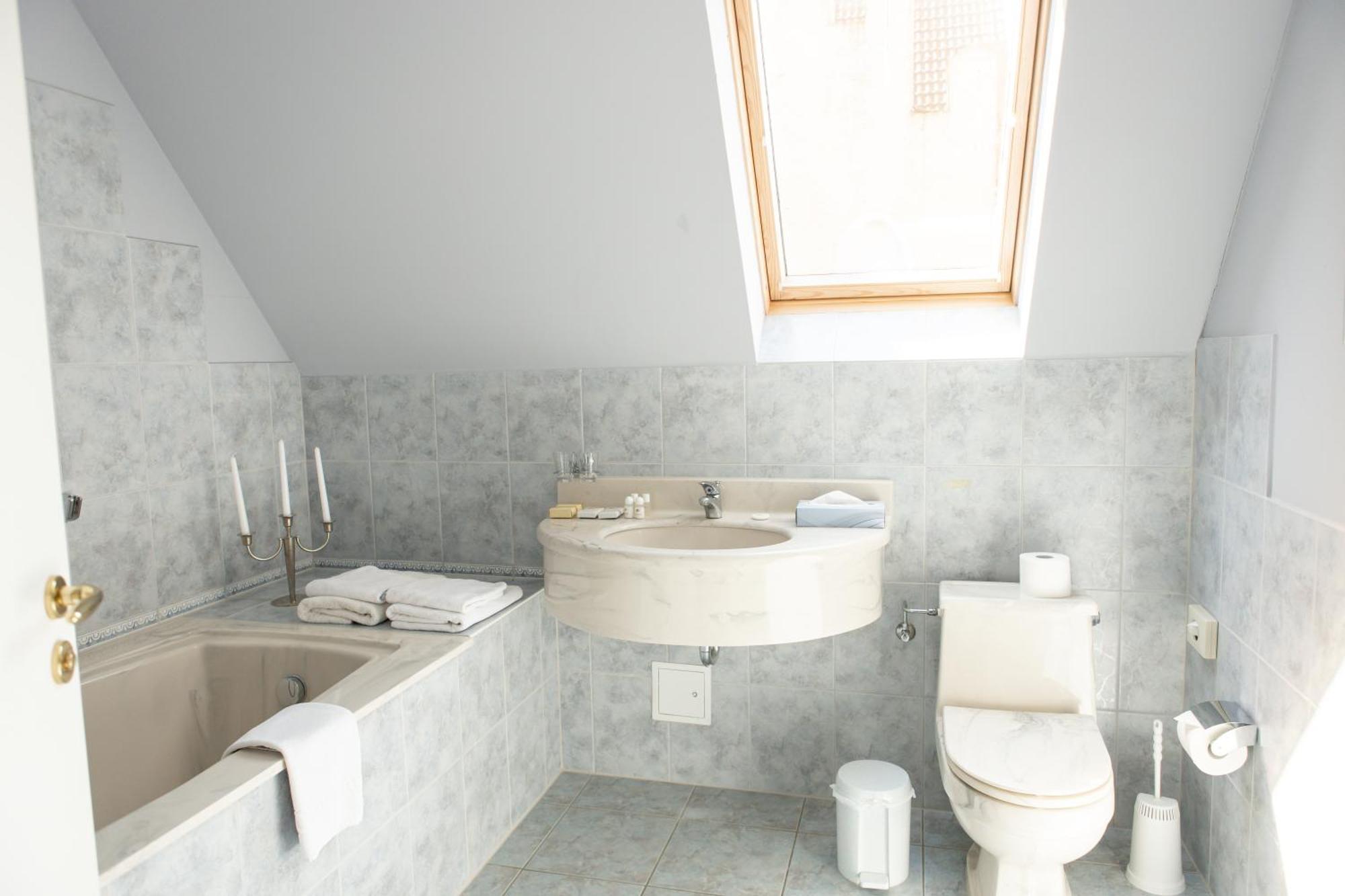 Boutiquehotel Gut Tribbevitz Auf Ruegen Neuenkirchen auf Rugen エクステリア 写真