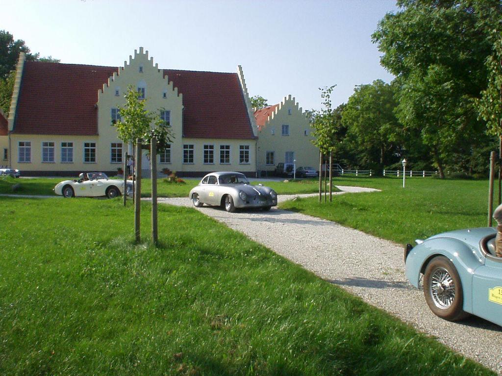 Boutiquehotel Gut Tribbevitz Auf Ruegen Neuenkirchen auf Rugen エクステリア 写真